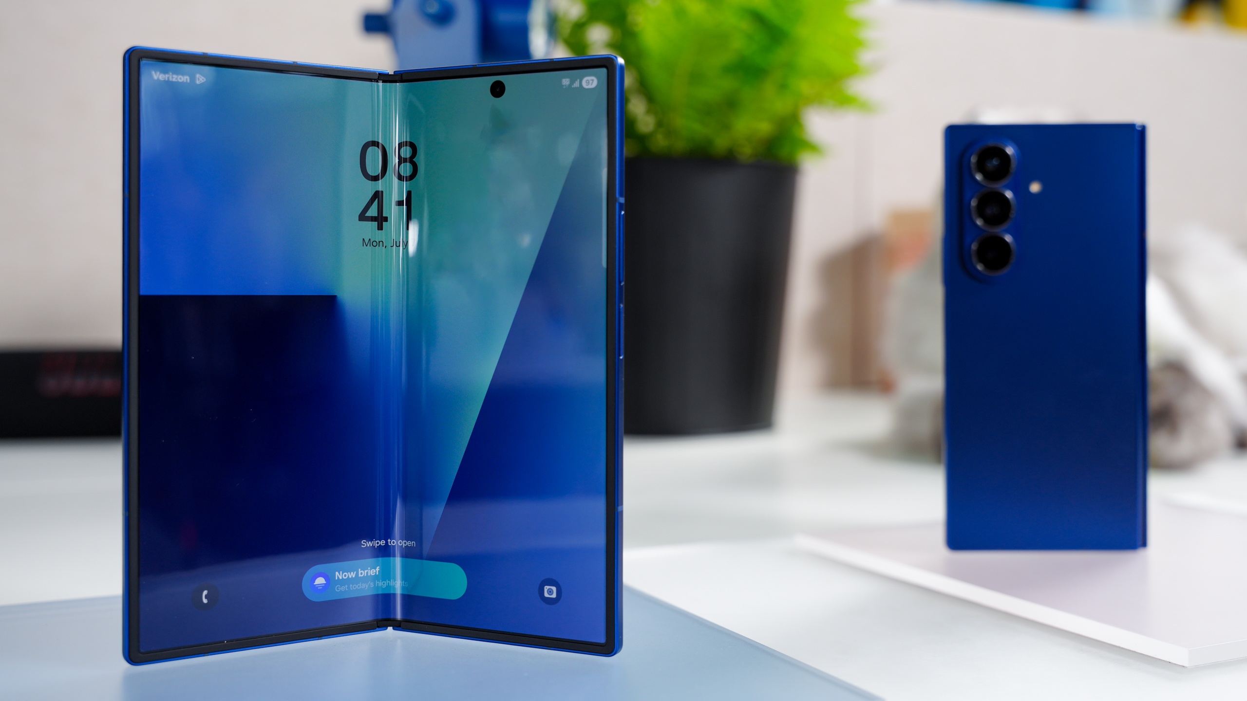 Samsung Galaxy Z Fold7 - 8.0" 12GB RAM 256GB ROM - Image 3